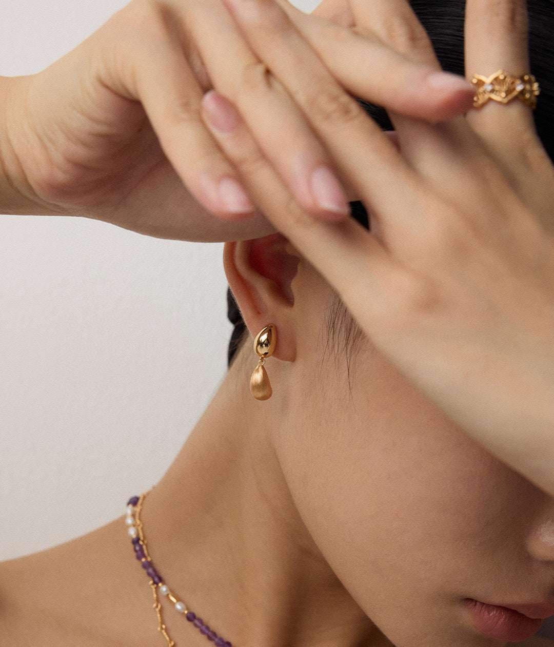 Velvet Rebellion Earrings｜Patina Pearl Earrings | Forya J'adore