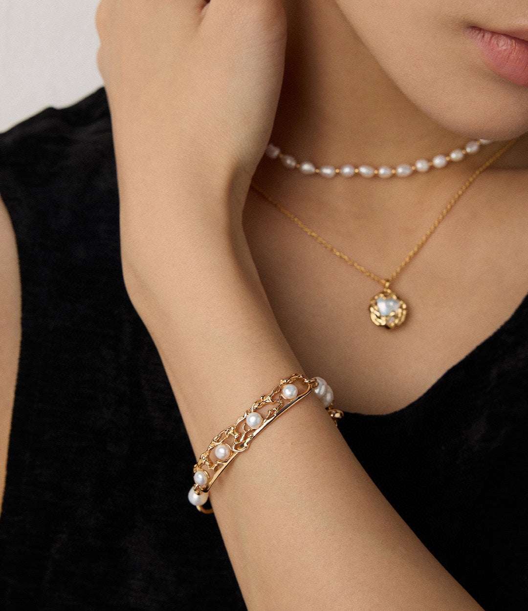 Patina Pearl Locket Bracelet ｜Eudorra Jewelry.