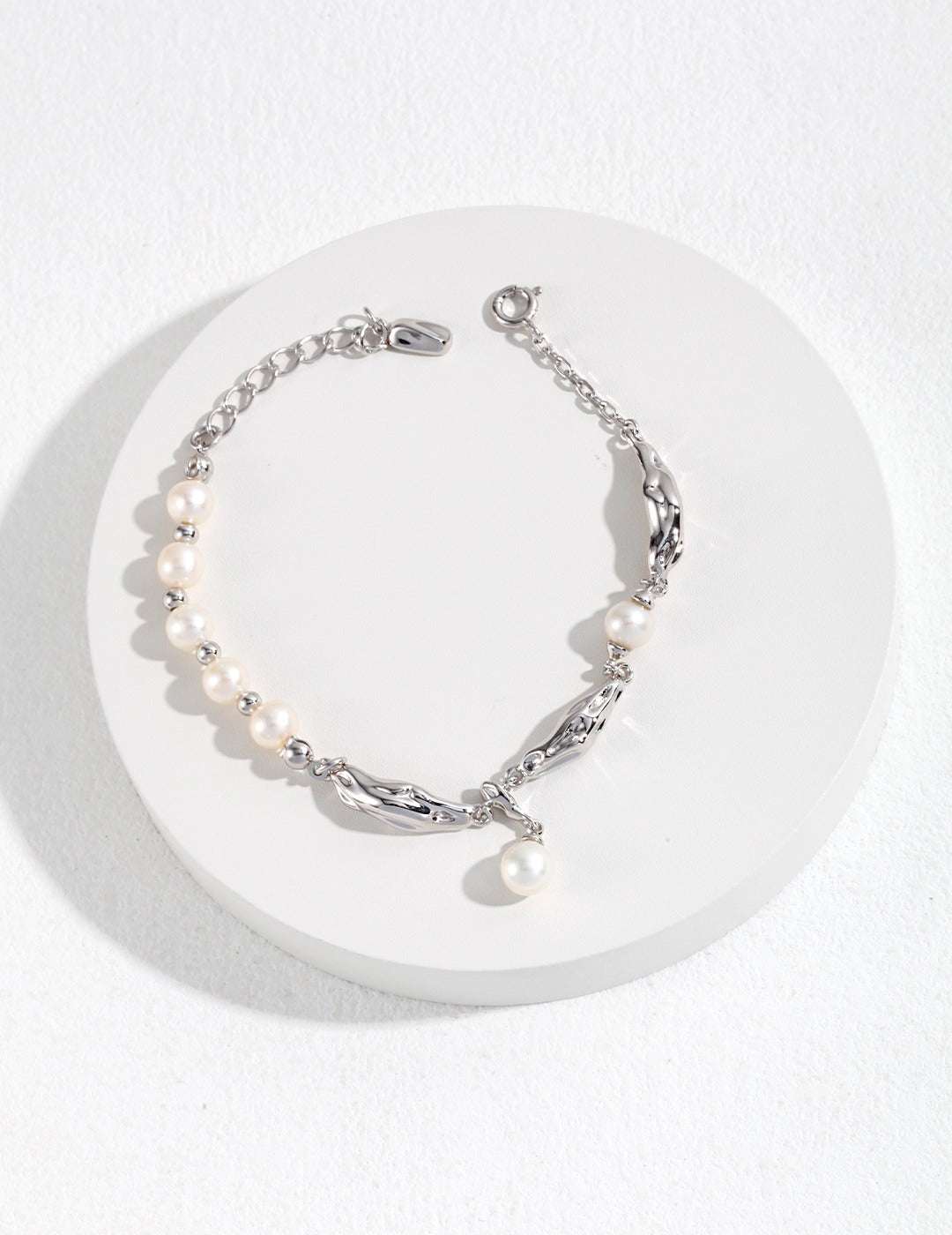 Pearl Radiance Solo Bracelet ｜Eudorra Jewelry.