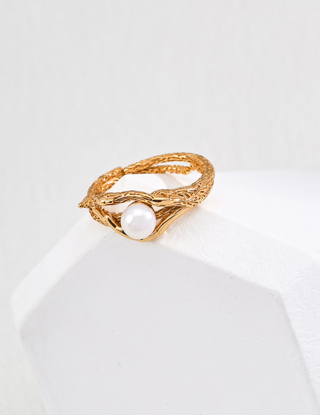 Lunar Soliloquy Ring ｜Eudorra Jewelry.